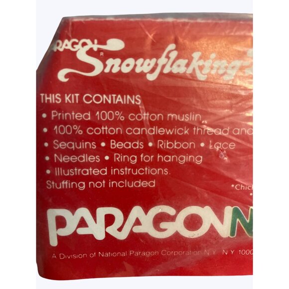 SnowFlaking  Sixteen Inch Christmas Wreath Kit Easy Craft Project - Picture 11 of 11